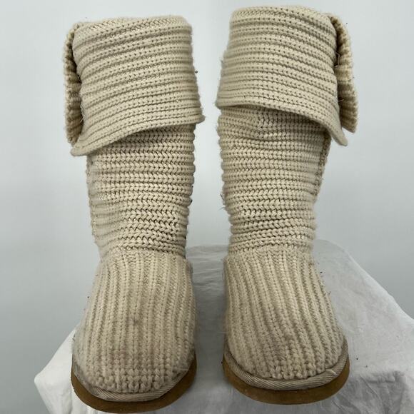 Women's UGG Australia Classic Cardy Sz 7 Knit Sweater Cream Woven‎ Button Boots - Picture 2 of 10